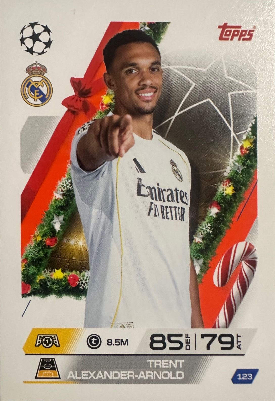 Topps Match Attax 2025/26 UCL Champions League - Scegli Parallel Festive Squadzone
