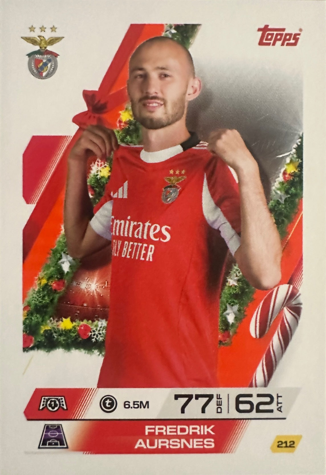 Topps Match Attax 2025/26 UCL Champions League - Scegli Parallel Festive Squadzone