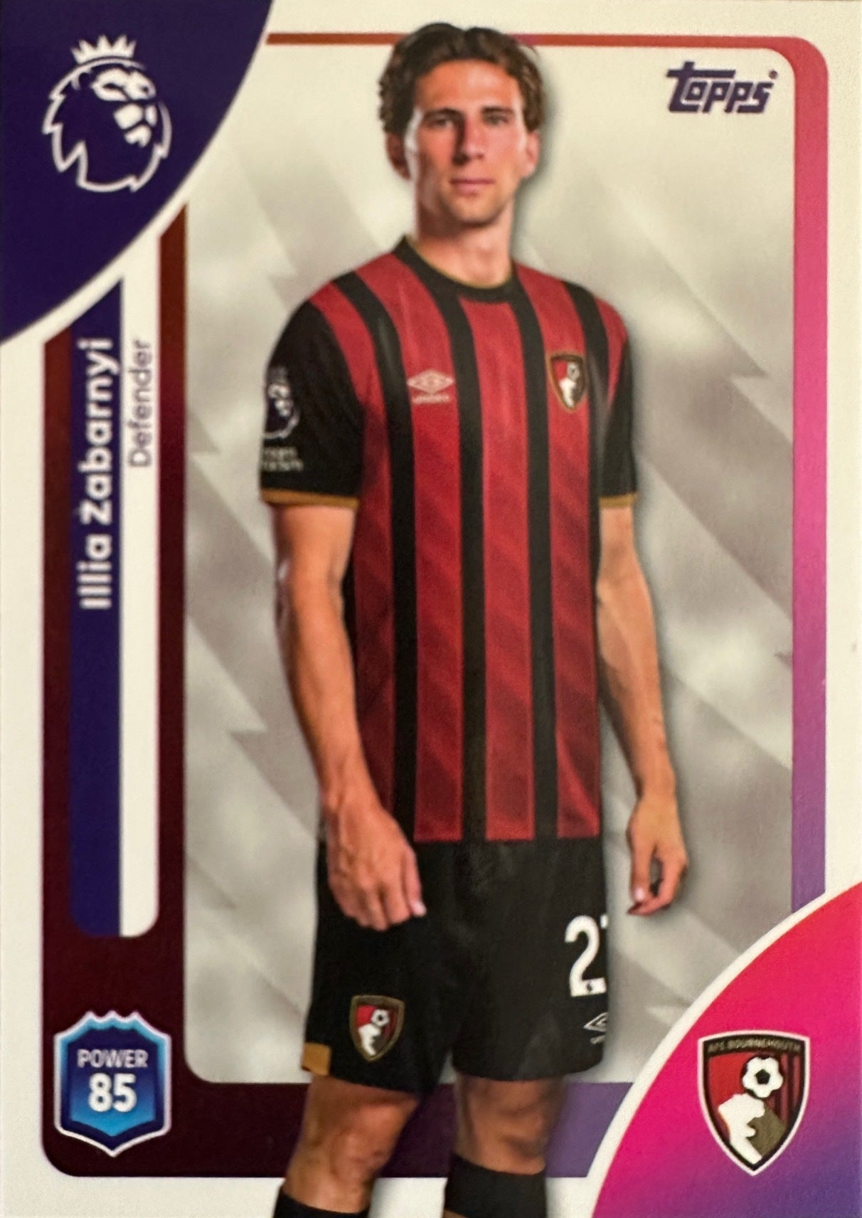 Topps Premier League 2025/26 2026 Scegli Card #1-100 Base Card Team Badge