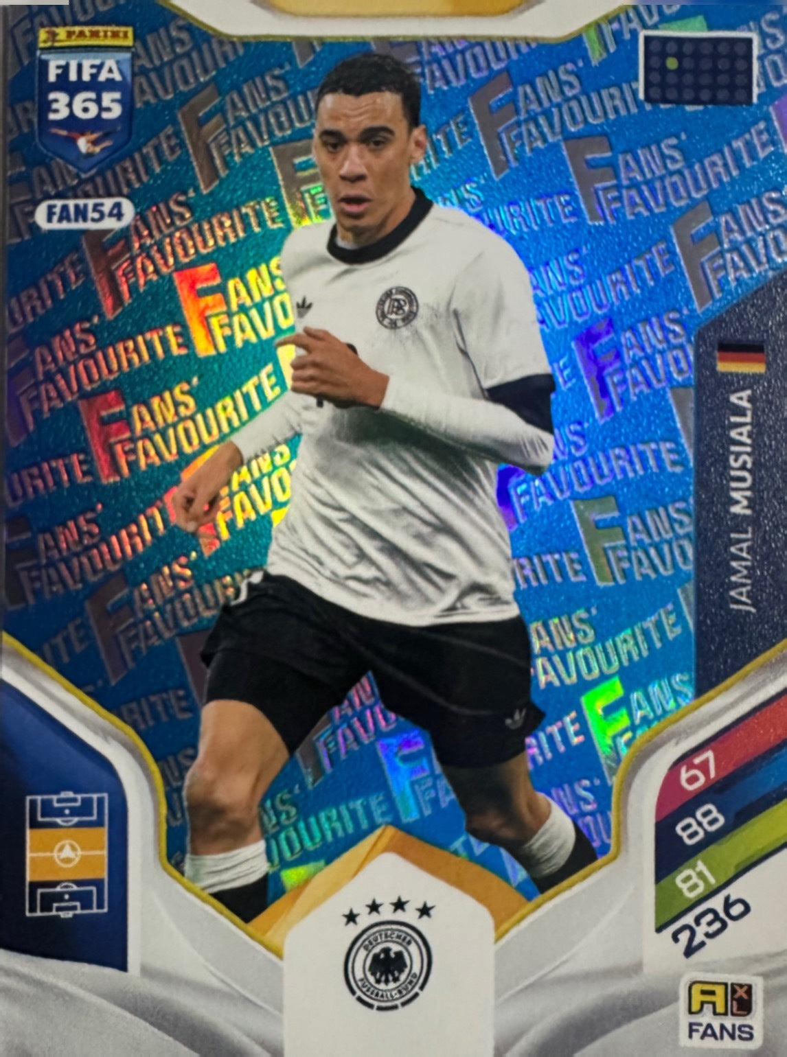 Panini Adrenalyn XL FIFA 365 2026 - Card Parallel Blue a scelta