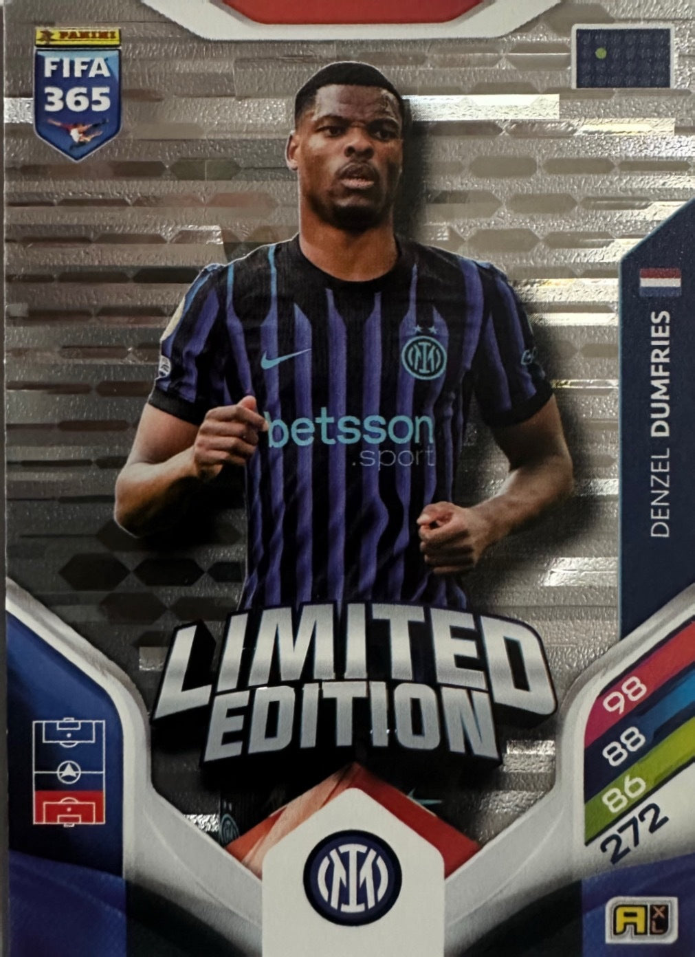 Panini Adrenalyn XL FIFA 365 2026 - Limited Momentum Premium Gold XXL a scelta