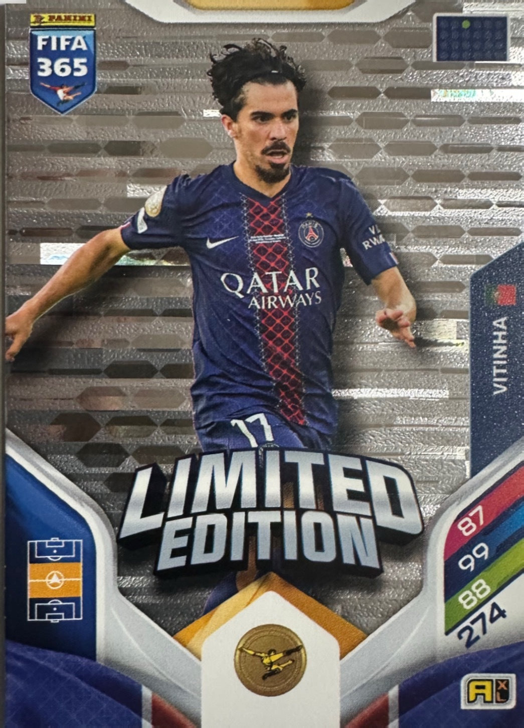 Panini Adrenalyn XL FIFA 365 2026 - Limited Momentum Premium Gold XXL a scelta
