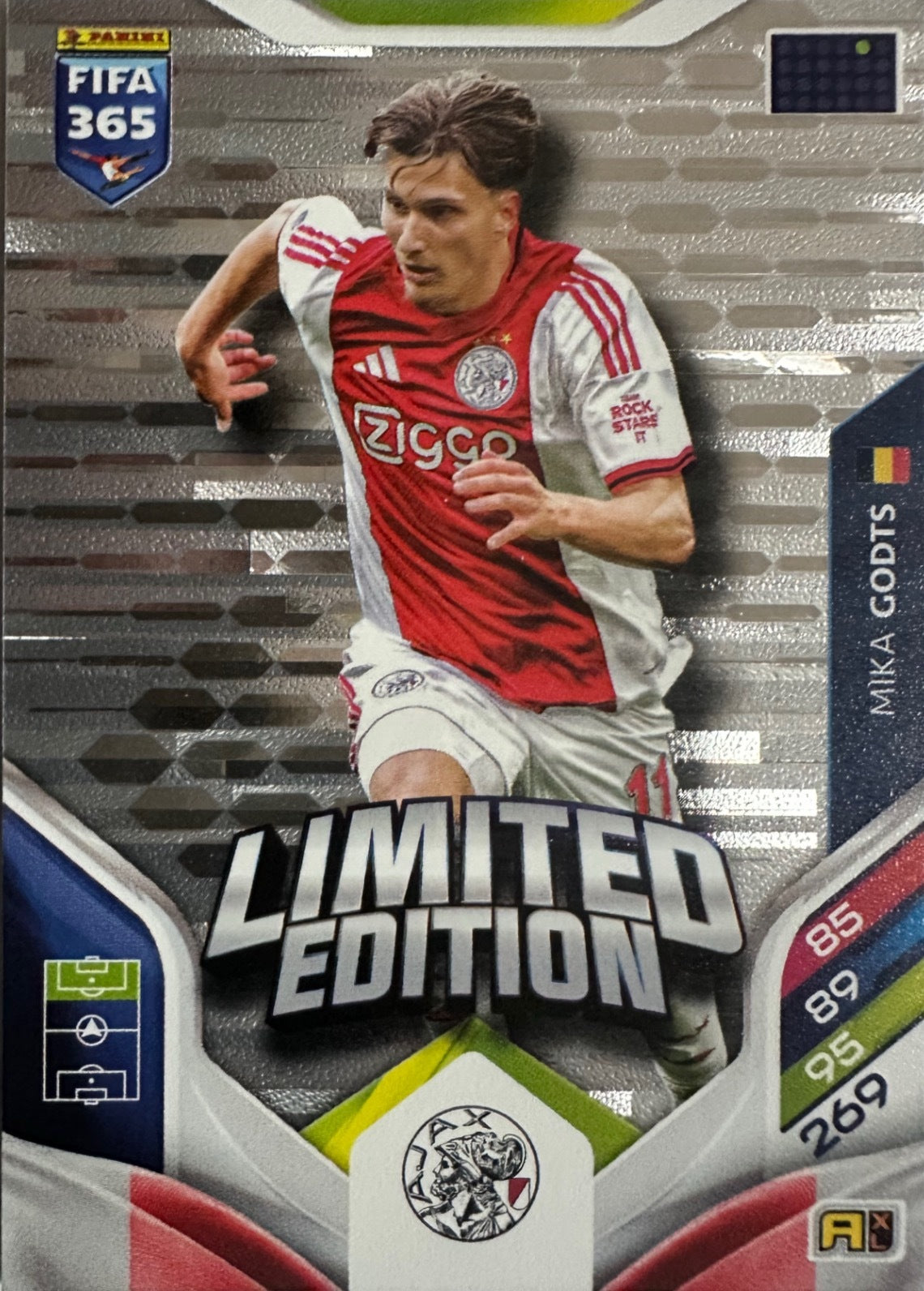 Panini Adrenalyn XL FIFA 365 2026 - Limited Momentum Premium Gold XXL a scelta