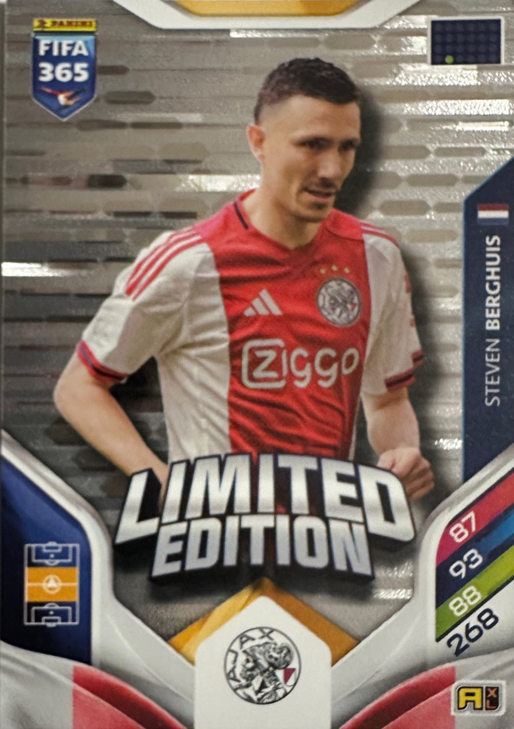 Panini Adrenalyn XL FIFA 365 2026 - Limited Momentum Premium Gold XXL a scelta