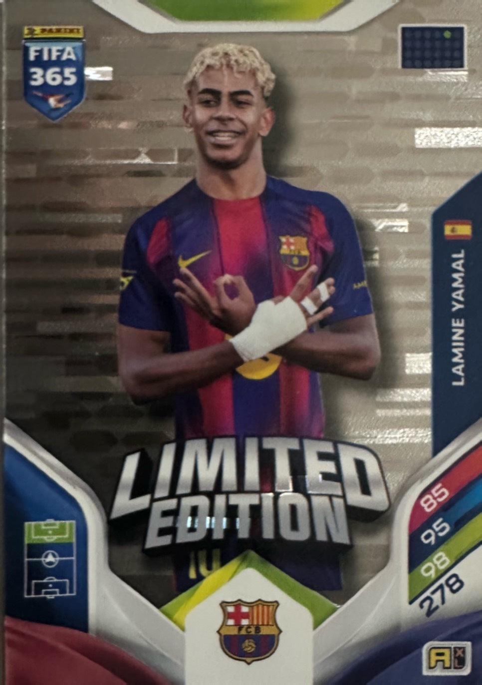 Panini Adrenalyn XL FIFA 365 2026 - Limited Momentum Premium Gold XXL a scelta
