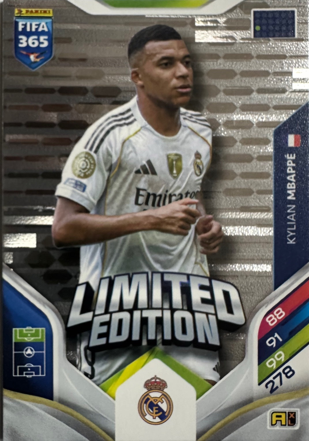 Panini Adrenalyn XL FIFA 365 2026 - Limited Momentum Premium Gold XXL a scelta