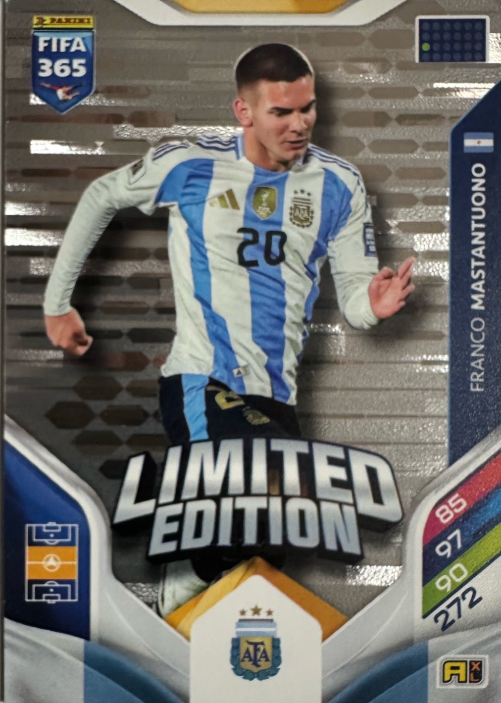 Panini Adrenalyn XL FIFA 365 2026 - Limited Momentum Premium Gold XXL a scelta