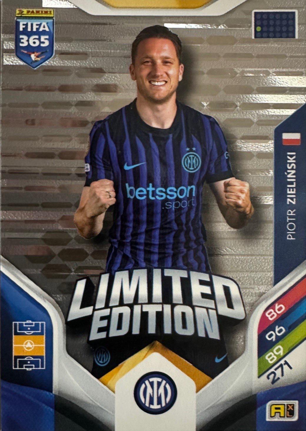 Panini Adrenalyn XL FIFA 365 2026 - Limited Momentum Premium Gold XXL a scelta
