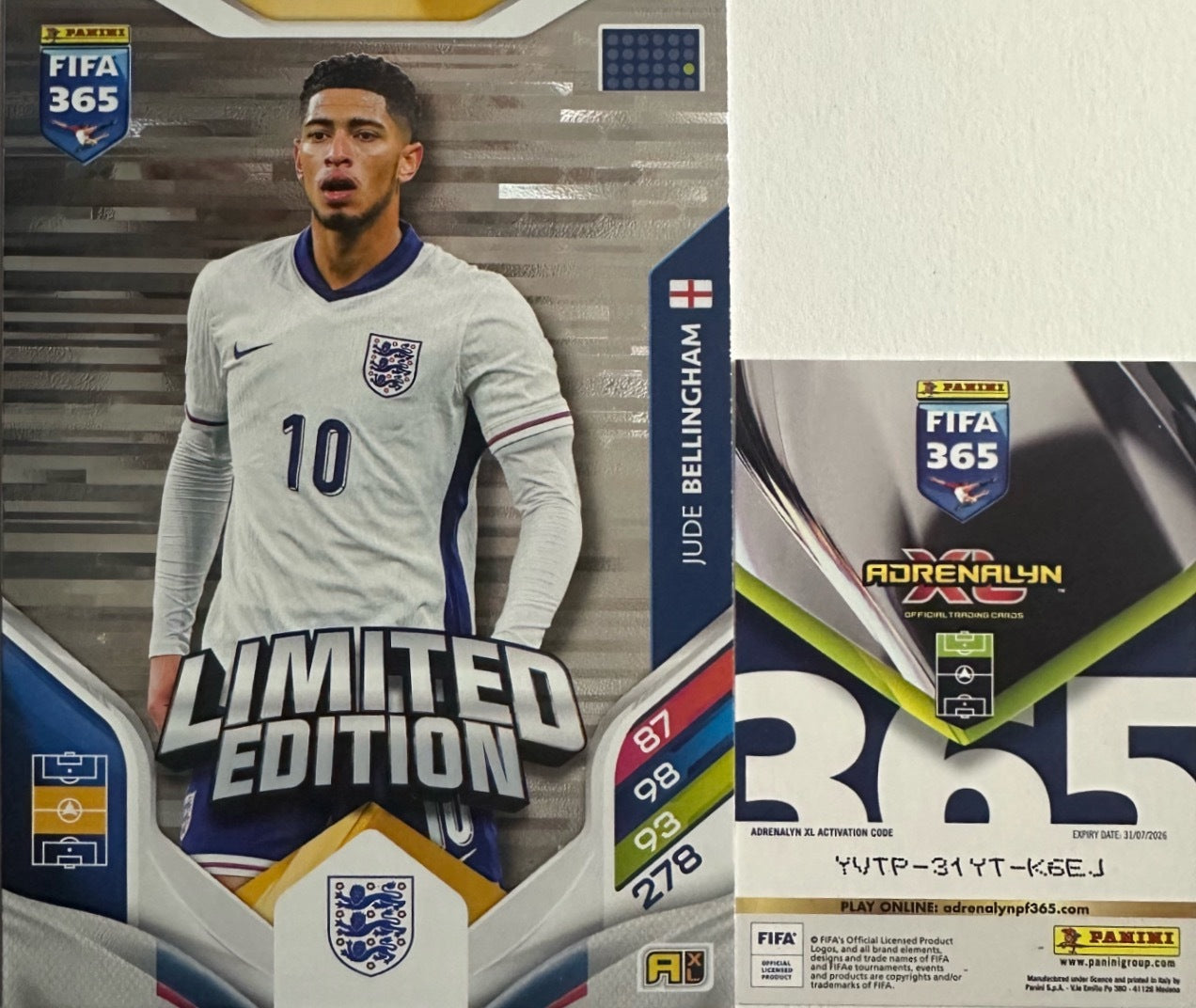 Panini Adrenalyn XL FIFA 365 2026 - Limited Momentum Premium Gold XXL a scelta