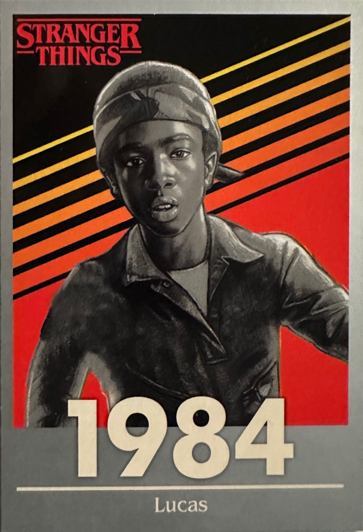 Stranger Things Panini Netflix 2025 Trading Card - LIMITED PARALLEL SILVER GOLD a Scelta