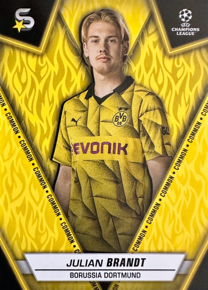 Superstars Champions League 2023/24 Topps - Scegli card Common Yellow Da 1 a 100