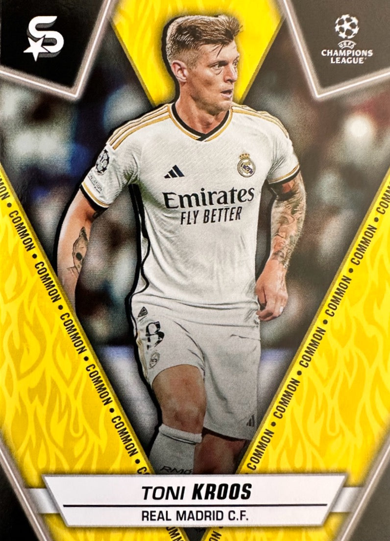 Superstars Champions League 2023/24 Topps - Scegli Common Yellow  Azione 101-200