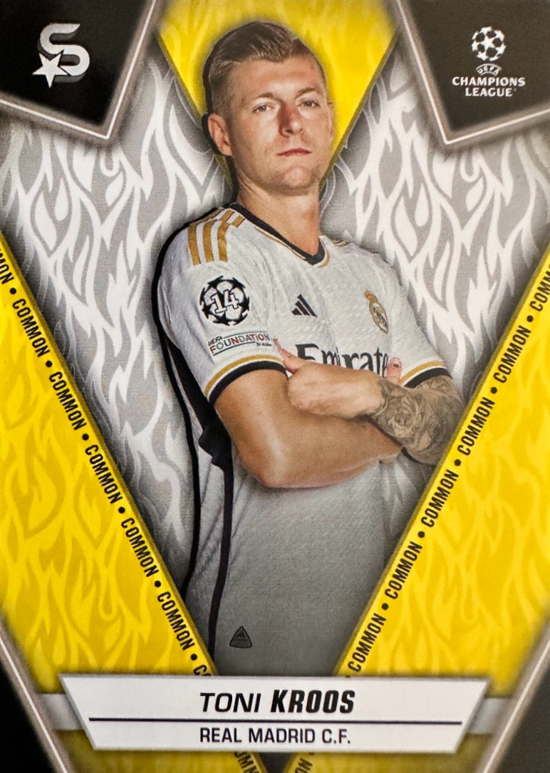 Superstars Champions League 2023/24 Topps - Scegli Common Yellow Da 101 a 200